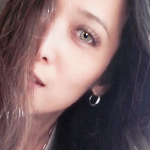 Meet your Posher, Charmaine - Picture 1 of 1